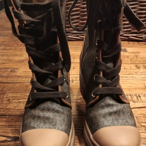 Michael Kors MK boots - Picture 5 of 8